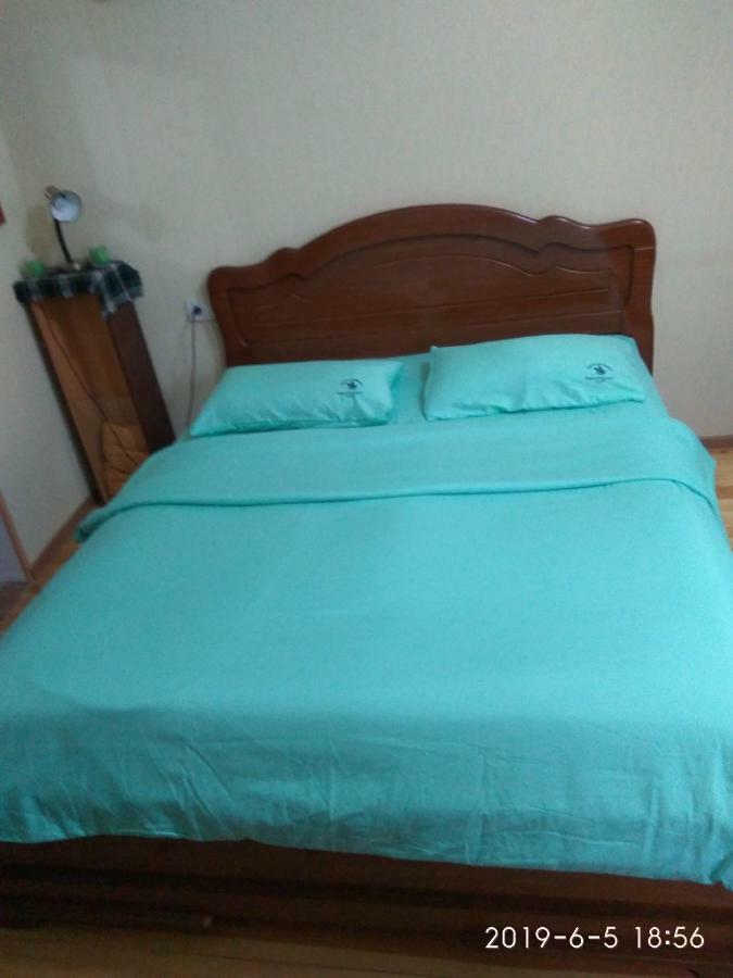 Apartment In Tbilisi Center Isk Home Luaran gambar